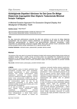 G&uuml;ld&uuml;ğ&uuml;nde Dişetileri G&ouml;r&uuml;nen Ve &Uuml;st &Ccedil;ene &Ouml;n