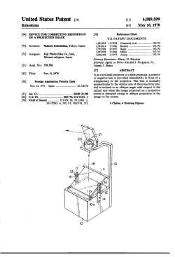 Device for correcting distortion of a projected image