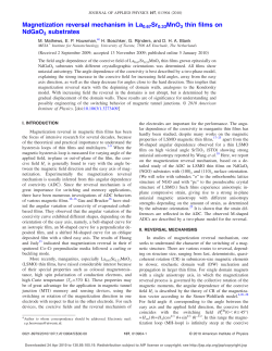 Magnetization reversal mechanism in La0.67Sr0.33MnO3 thin films