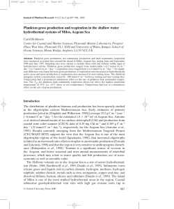 Plankton gross production and respiration in the