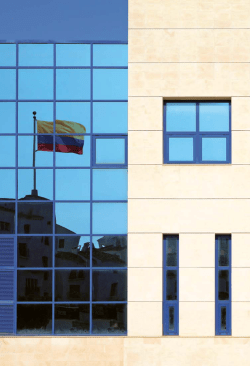 An interview with Francisco santos Calder&oacute;n, vice